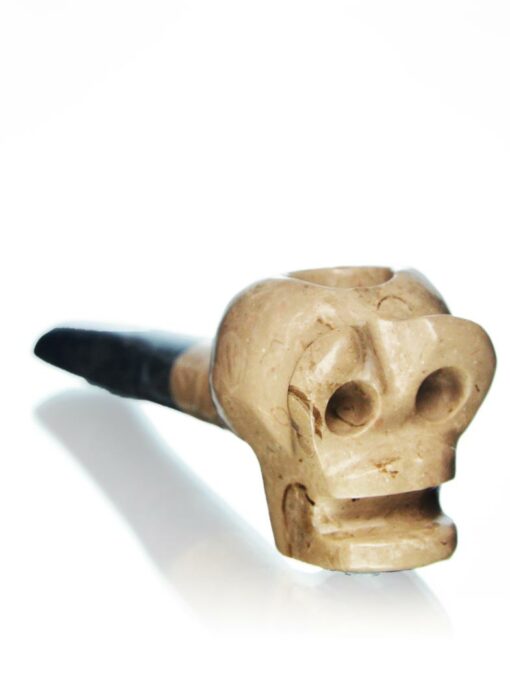 Shop Onyx Skull Pipe in australian