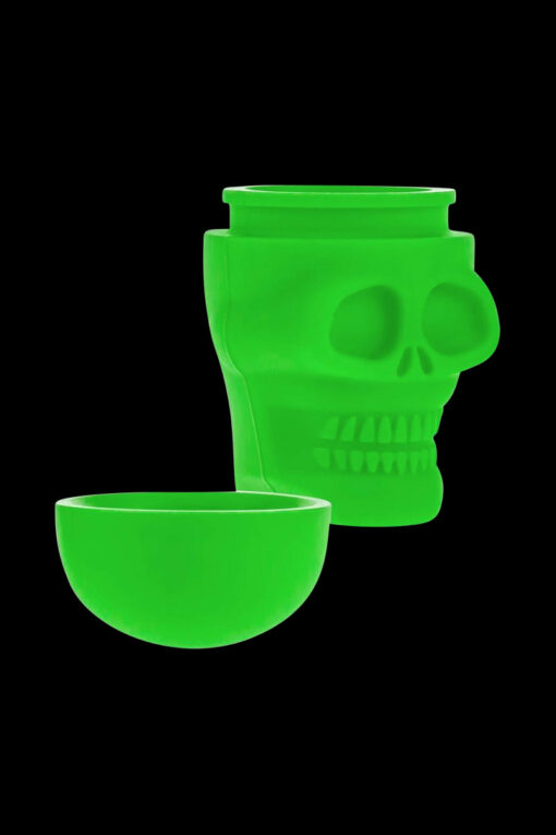 Shop Silicone Non-Stick "Skull" Stash Container in australian